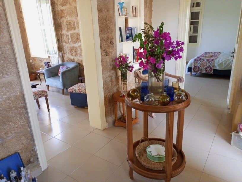 Ward Room in a Stone Guesthouse – Anfeh