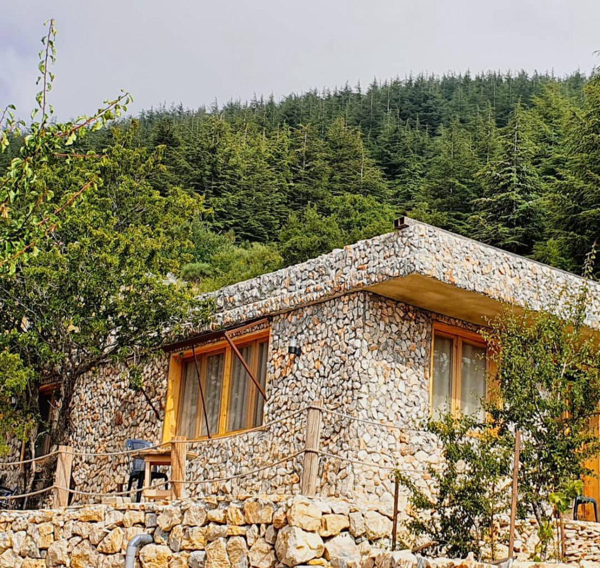 Yasmine Chalet with Private Jacuzzi – Barouk