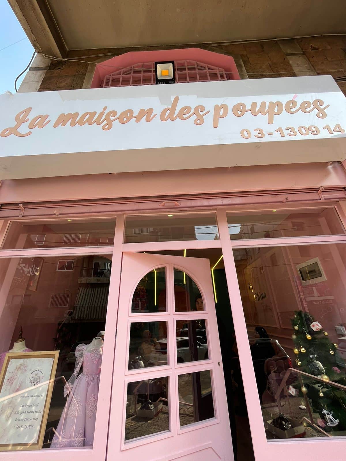 La Maison des Poupees