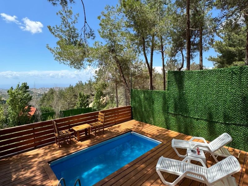 Blue Jay Wooden Cabin – Mazboud, el Chouf