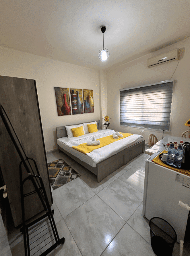 Room without Balcony (101) in a Guesthouse – Batroun