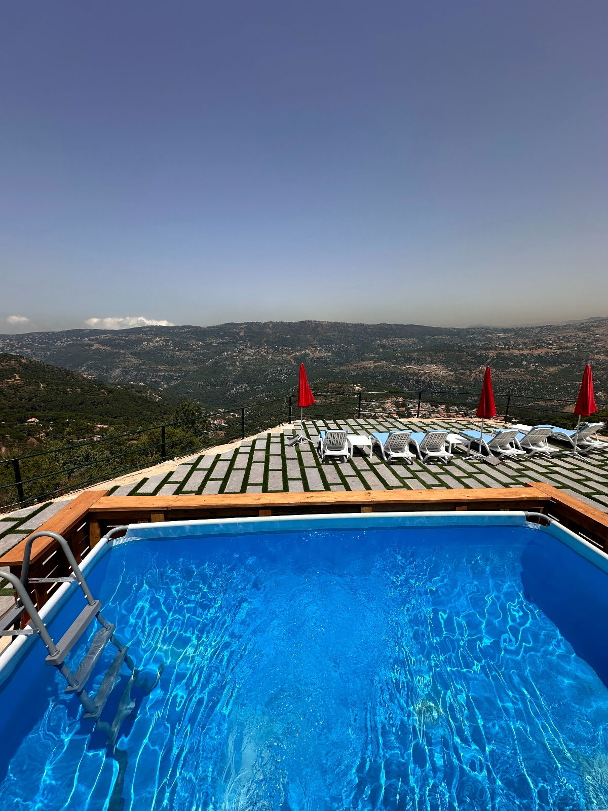 Stone House with Pool for the night – Qornayel, Baabda